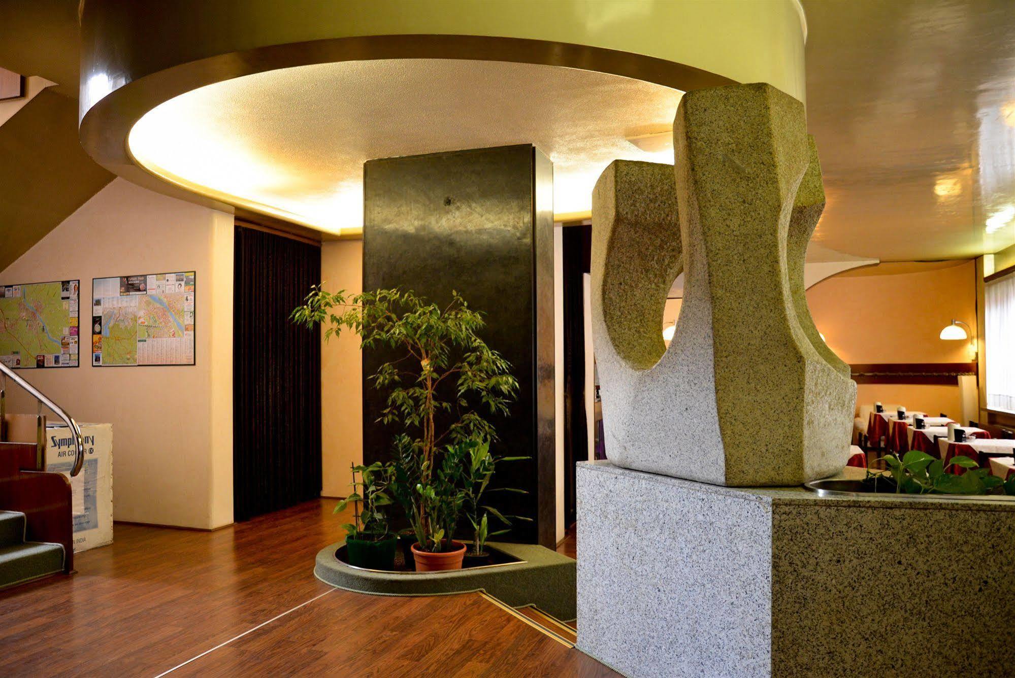 Hotel Salieri Legnago Εξωτερικό φωτογραφία