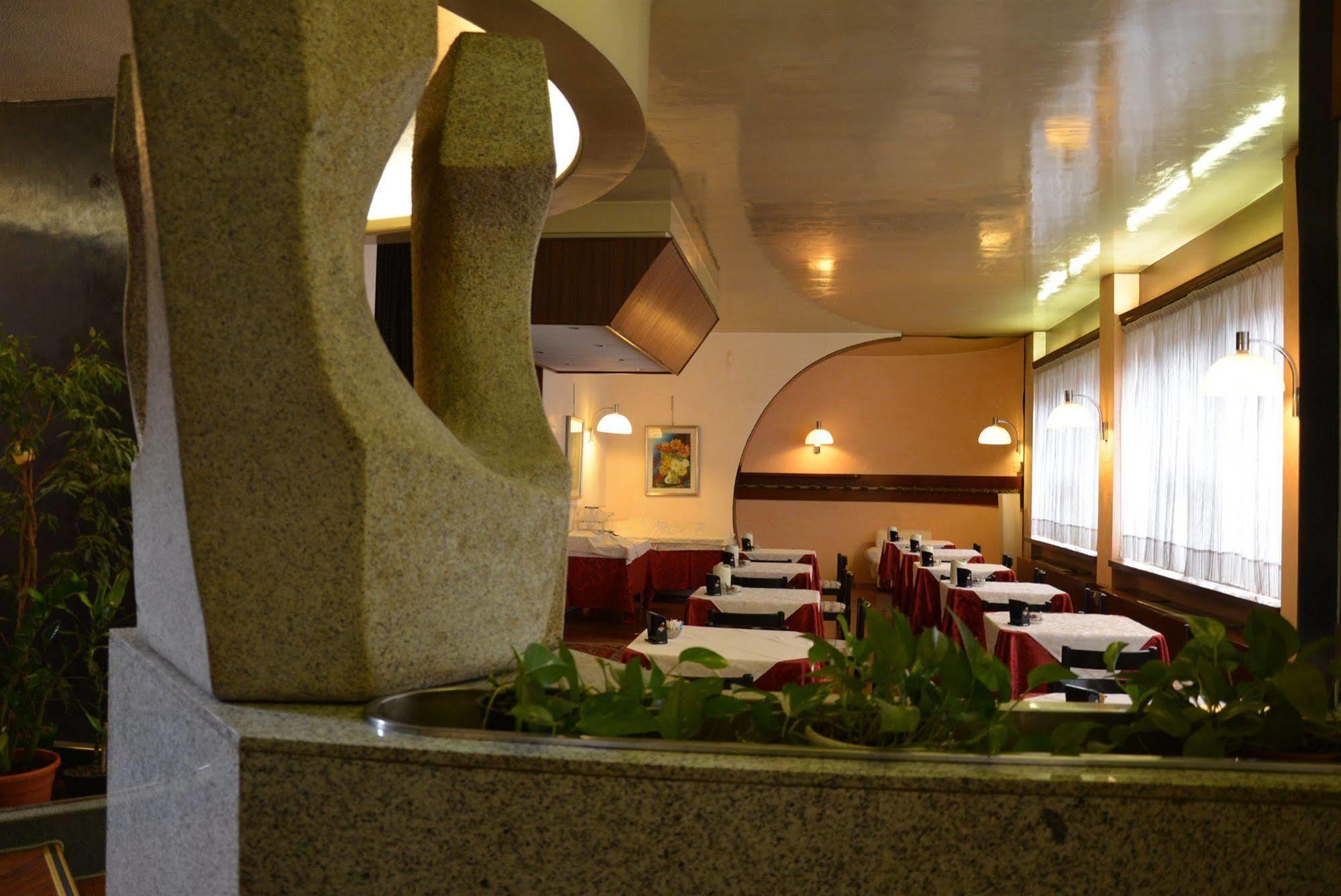 Hotel Salieri Legnago Εξωτερικό φωτογραφία