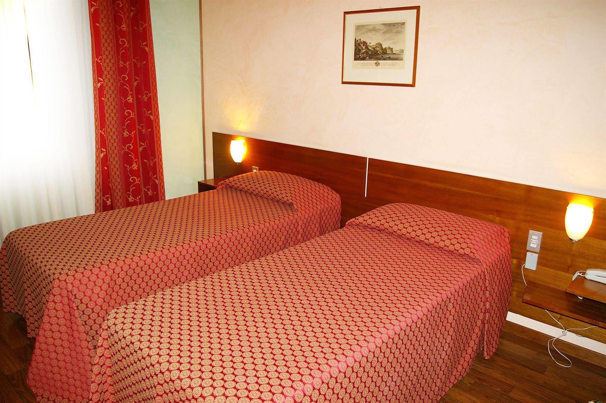 Hotel Salieri Legnago Εξωτερικό φωτογραφία